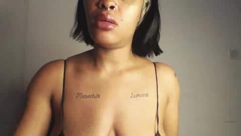 horny_ebonygirl_ online show from 04-03-26, 03:37