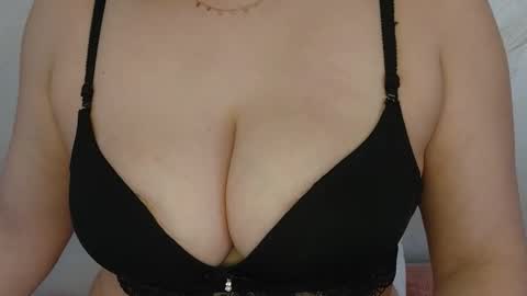 Snapshot of horny_emily1 chatting on 10-11-25, 10:14 call me emily online show from 10-11-25, 10:14