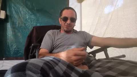 Snapshot of horny_funtime chatting on 04-06-26, 01:03 James online show from 04-06-26, 01:03