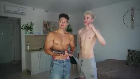 Extaz Athrey Howard online show from 03-24-26, 03:39