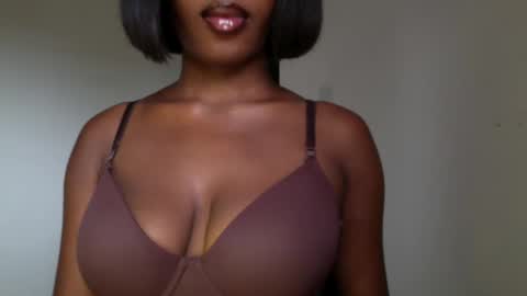 Snapshot of horny_goddess_delilah chatting on 05-20-26, 11:49 delilah online show from 05-20-26, 11:49