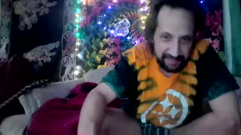 Snapshot of horny_hippie420 chatting on 12-31-24, 03:42 Horny Rockstar420 online show from 12-31-24, 03:42