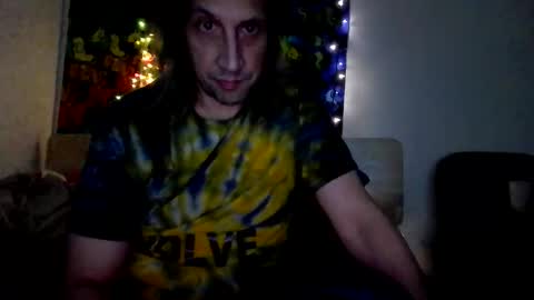 Snapshot of horny_hippie420 chatting on 11-23-25, 02:44 Horny Rockstar420 online show from 11-23-25, 02:44