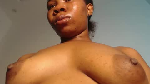 Snapshot of horny_iris chatting on 04-19-26, 08:22 Iris online show from 04-19-26, 08:22