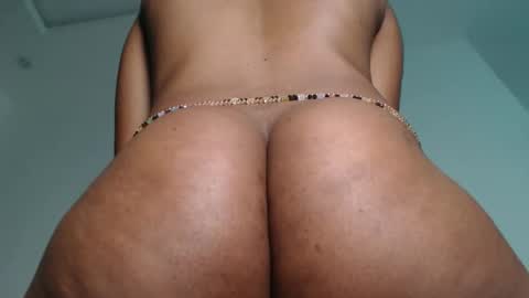 Snapshot of horny_iris chatting on 04-30-26, 08:15 Iris online show from 04-30-26, 08:15