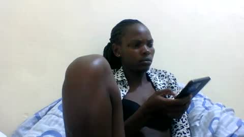 Snapshot of horny_mummie chatting on 06-28-26, 05:19 andalia online show from 06-28-26, 05:19