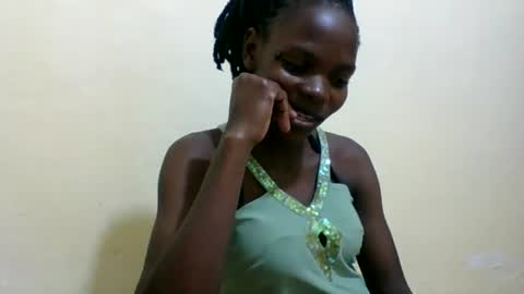 Snapshot of horny_mummie chatting on 07-20-26, 05:59 andalia online show from 07-20-26, 05:59