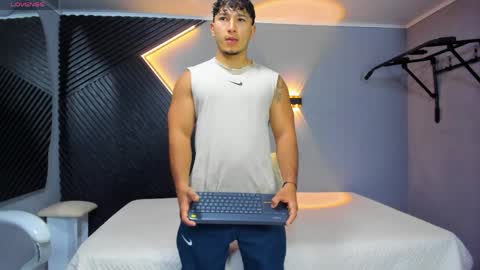 Snapshot of horny_nick18 chatting on 04-21-26, 11:27 horny_nick18 online show from 04-21-26, 11:27