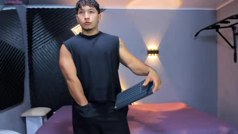 Snapshot of horny_nick18 chatting on 04-29-26, 12:31 horny_nick18 online show from 04-29-26, 12:31