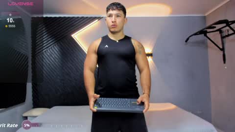 Snapshot of horny_nick18 chatting on 05-23-26, 12:09 horny_nick18 online show from 05-23-26, 12:09
