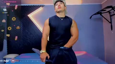 Snapshot of horny_nick18 chatting on 06-26-26, 01:48 horny_nick18 online show from 06-26-26, 01:48