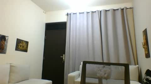 Snapshot of horny_princcess chatting on 06-14-26, 05:26 horny_princcess online show from 06-14-26, 05:26