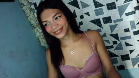 Rhiana online show from 04-18-26, 09:46