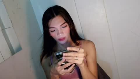 Snapshot of horny_rhiana chatting on 07-09-26, 03:43 Rhiana online show from 07-09-26, 03:43
