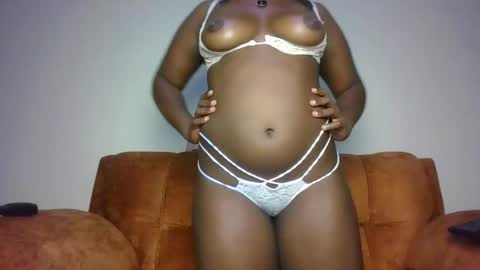 Lucy online show from 11-26-25, 08:43