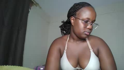 Lucy online show from 03-12-26, 12:44