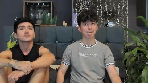 Alex and Camilo online show from 03-04-25, 12:50