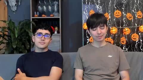 Alex and Camilo online show from 10-26-25, 08:37