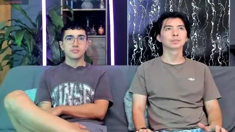 Snapshot of horny_twinks_guys chatting on 05-04-26, 02:35 Alex and Camilo online show from 05-04-26, 02:35
