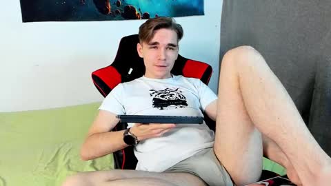 Max online show from 02-02-25, 11:11