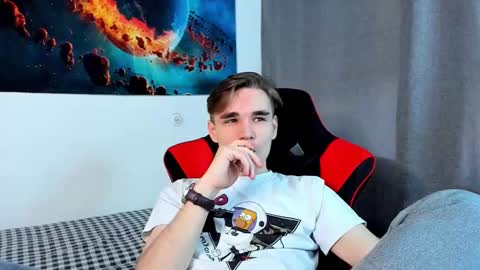 Max online show from 02-11-25, 02:13