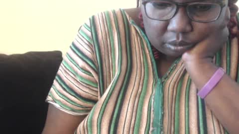 Snapshot of hornybigtitts chatting on 12-29-24, 01:06 monica zain online show from 12-29-24, 01:06