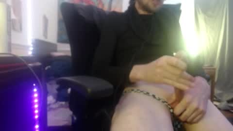 Snapshot of hornyfucktard chatting on 02-10-25, 09:04 Shea online show from 02-10-25, 09:04