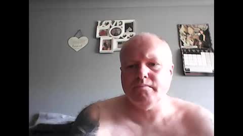hornyguy19781978 online show from 05-01-26, 04:33