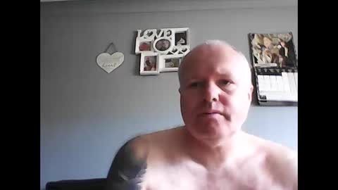 hornyguy19781978 online show from 05-09-26, 09:03