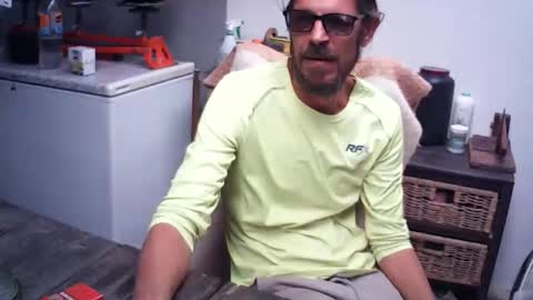 Snapshot of hornyhippies0080 chatting on 06-06-26, 09:03 Nix D online show from 06-06-26, 09:03