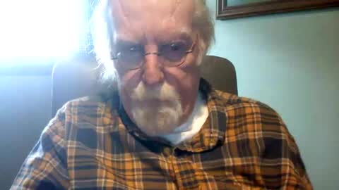 Snapshot of hornyinohio9 chatting on 04-11-26, 01:26 HornyInOhio9 online show from 04-11-26, 01:26