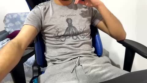 Snapshot of hornylatino229 chatting on 02-19-25, 11:36 hornylatino229 online show from 02-19-25, 11:36