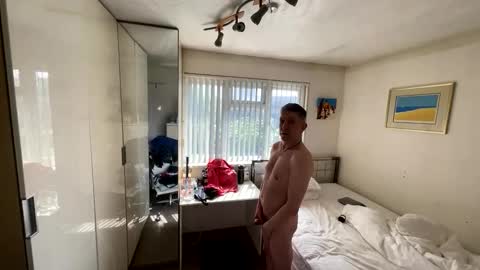 Snapshot of hornylondo chatting on 04-14-26, 10:10 Hornylondon online show from 04-14-26, 10:10