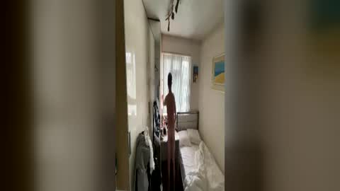 Snapshot of hornylondo chatting on 07-05-26, 05:36 Hornylondon online show from 07-05-26, 05:36