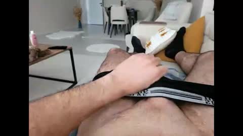 Snapshot of hornyman0605 chatting on 11-06-25, 07:42 hornyman0605 online show from 11-06-25, 07:42