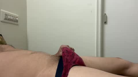 Snapshot of hornyme57 chatting on 12-18-24, 01:02 Ash online show from 12-18-24, 01:02