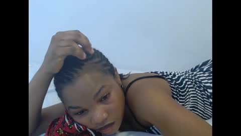 Snapshot of hornyxbum chatting on 02-17-25, 11:02 hornyxbum online show from 02-17-25, 11:02