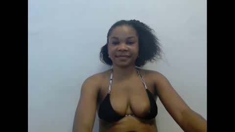 Snapshot of hornyxbum chatting on 03-05-25, 02:45 hornyxbum online show from 03-05-25, 02:45