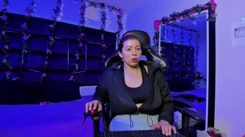 hornyy mom online show from 09-11-25, 12:49