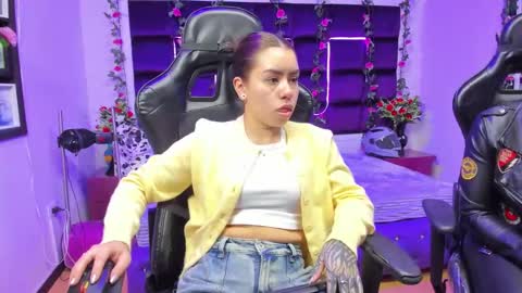 hornyy mom online show from 09-20-25, 01:23