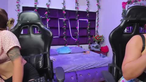 hornyy mom online show from 09-24-25, 02:42