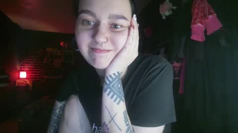 Snapshot of horror_circus chatting on 02-25-25, 04:35 Messalina Horror online show from 02-25-25, 04:35