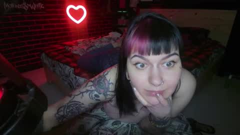 Snapshot of horror_circus chatting on 09-16-25, 05:36 Messalina Horror online show from 09-16-25, 05:36