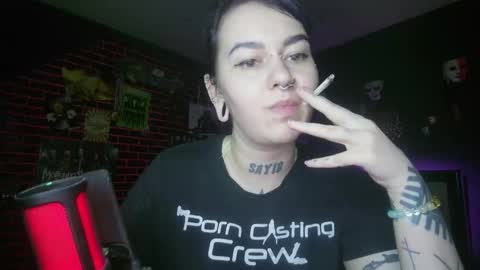 Snapshot of horror_circus chatting on 11-06-25, 05:36 Messalina Horror online show from 11-06-25, 05:36