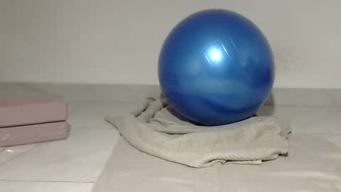 Snapshot of hostshairy chatting on 02-25-26, 09:46 Sally silly wily online show from 02-25-26, 09:46