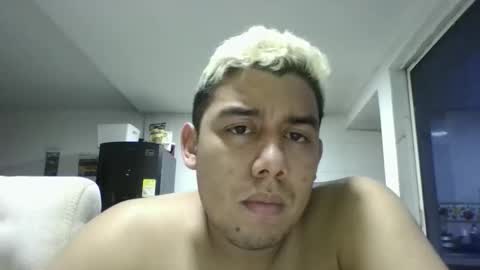 Snapshot of hot2512 chatting on 01-12-26, 06:40 hot2512 online show from 01-12-26, 06:40