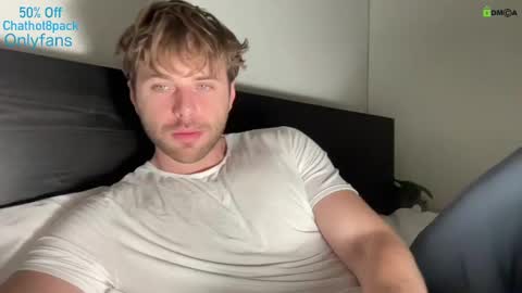 Snapshot of hot8pack01 chatting on 12-04-24, 08:40 Edward aka Wolf online show from 12-04-24, 08:40