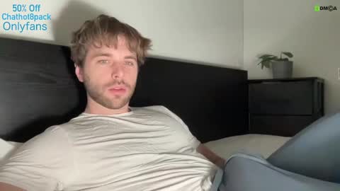 Snapshot of hot8pack01 chatting on 01-27-25, 10:16 Edward aka Wolf online show from 01-27-25, 10:16