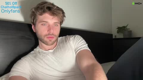 Snapshot of hot8pack01 chatting on 01-28-25, 04:08 Edward aka Wolf online show from 01-28-25, 04:08