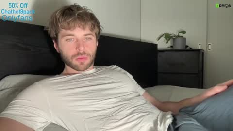 Snapshot of hot8pack01 chatting on 02-02-25, 09:45 Edward aka Wolf online show from 02-02-25, 09:45